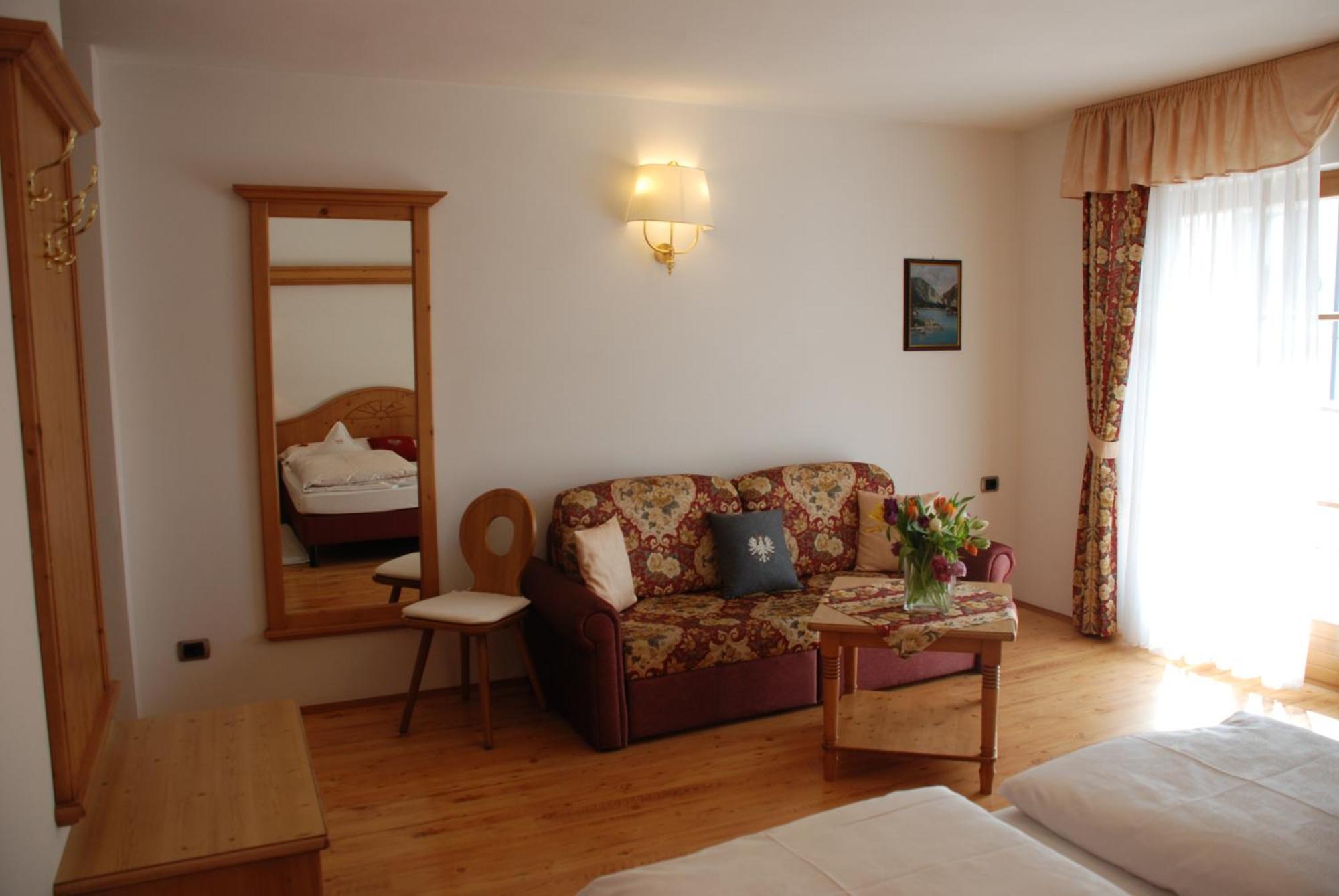 Hotel Flora Σέλβα ντι Βαλ Γκαρντένα Εξωτερικό φωτογραφία
