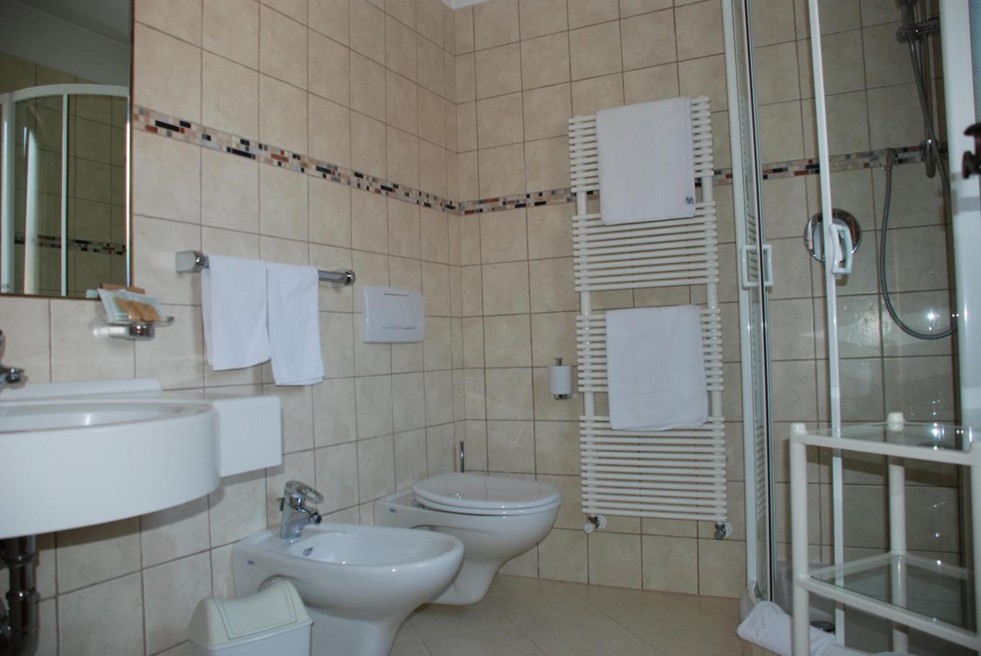 Hotel Flora Σέλβα ντι Βαλ Γκαρντένα Εξωτερικό φωτογραφία