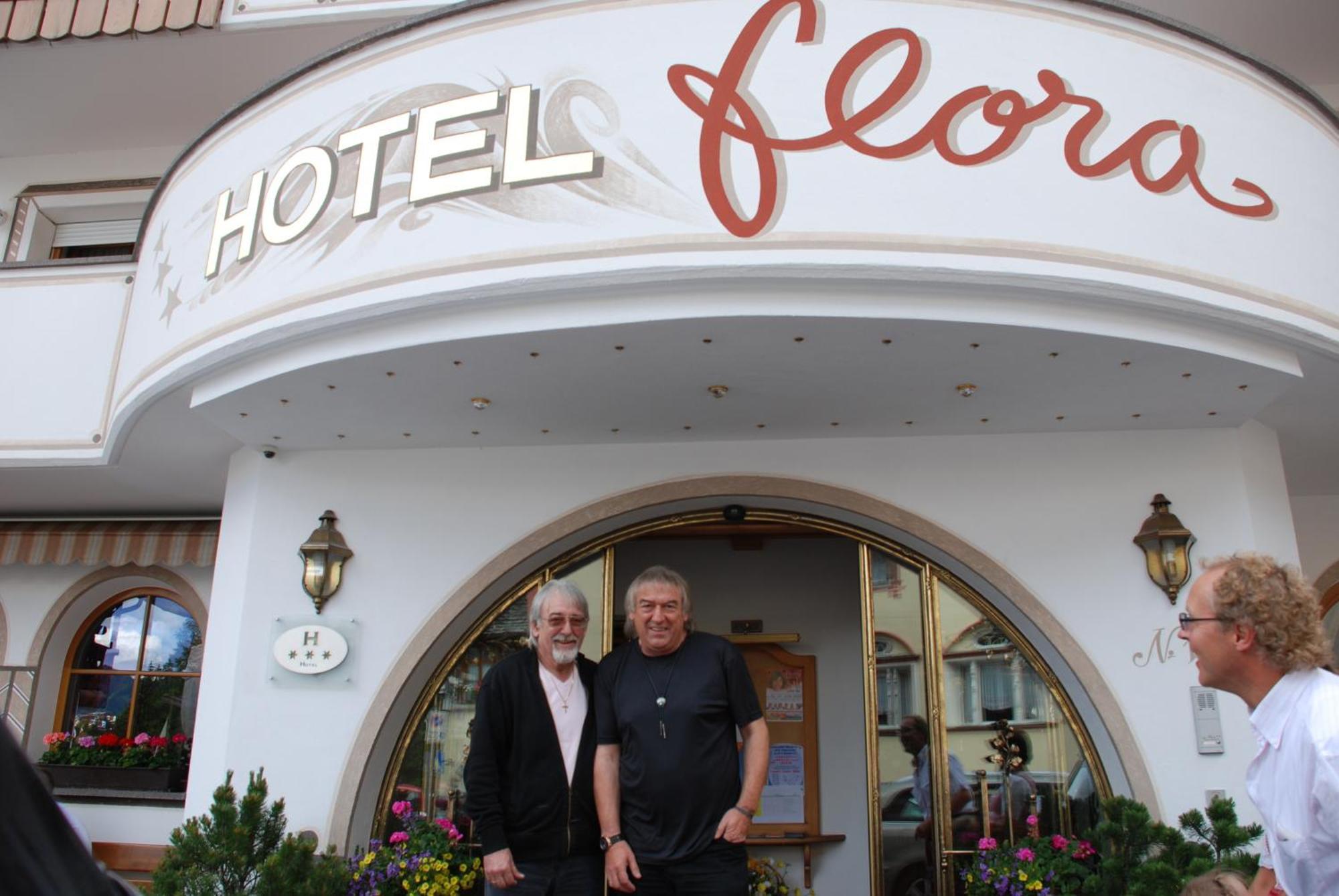 Hotel Flora Σέλβα ντι Βαλ Γκαρντένα Εξωτερικό φωτογραφία